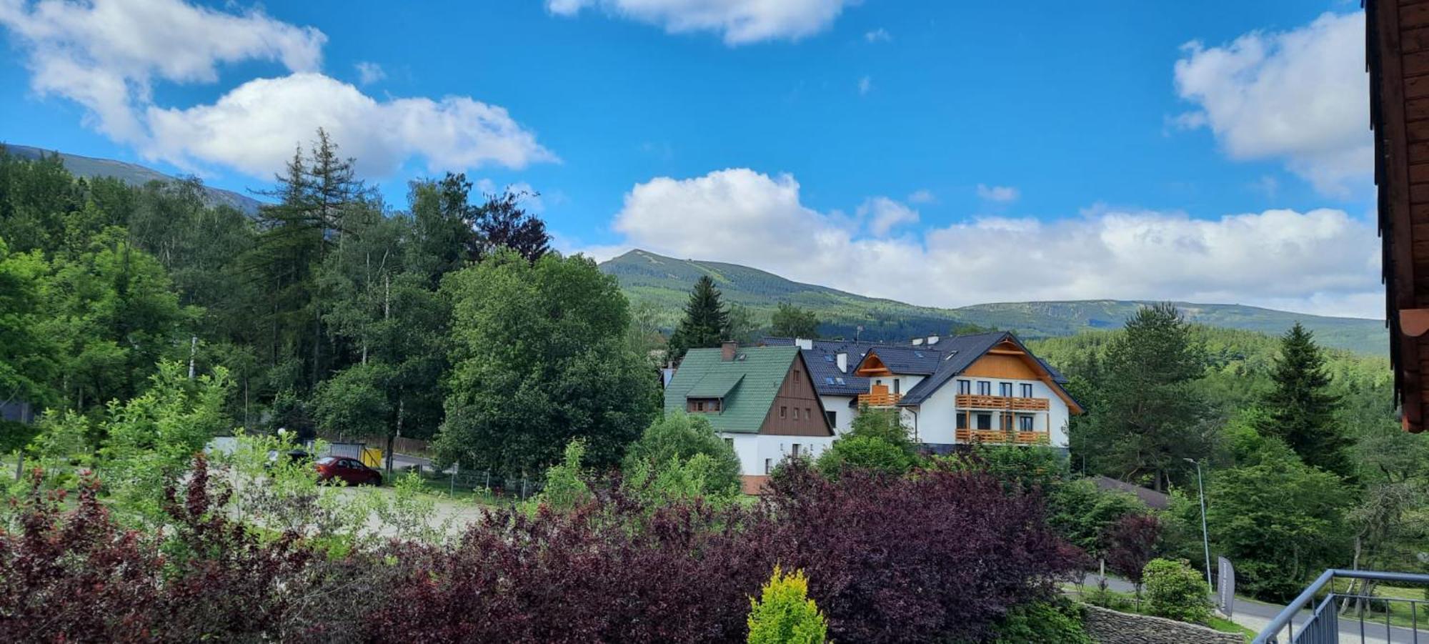 Karkonoskie Widoki Apartamenty Karpacz Kültér fotó